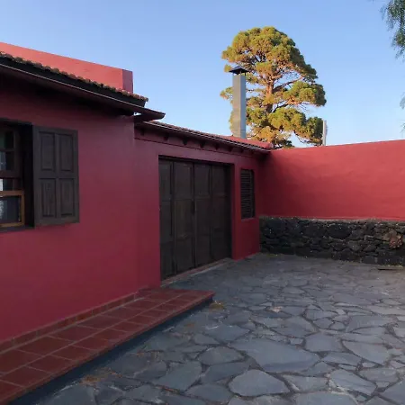 Viviendas Barranco De La Vieja * El Pinar (El Hierro)